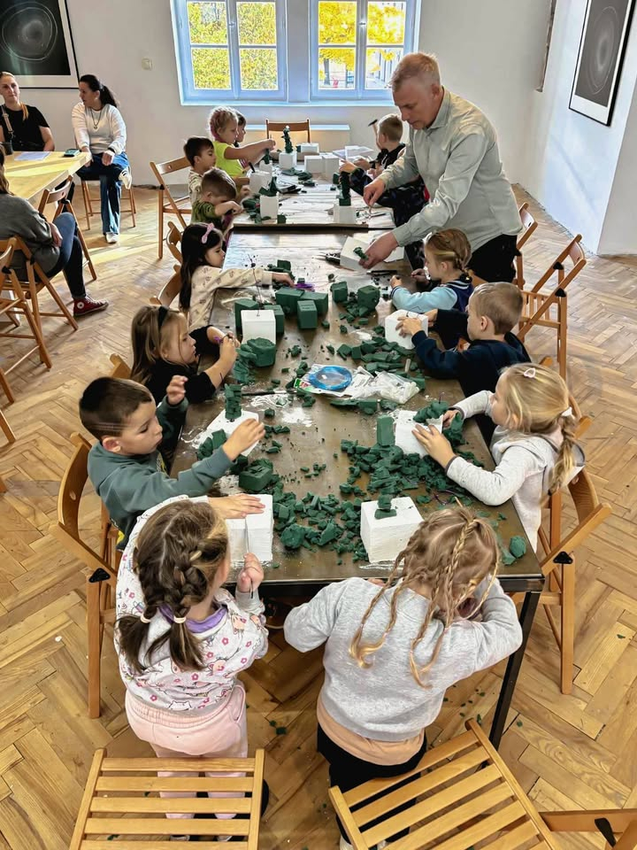 VÝTVARNÁ DÍLNA PRO DĚTI / RASTRY, STÍNY, OBJEMY - 1