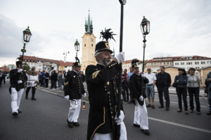 Večerní průvod horníků se světlonoši