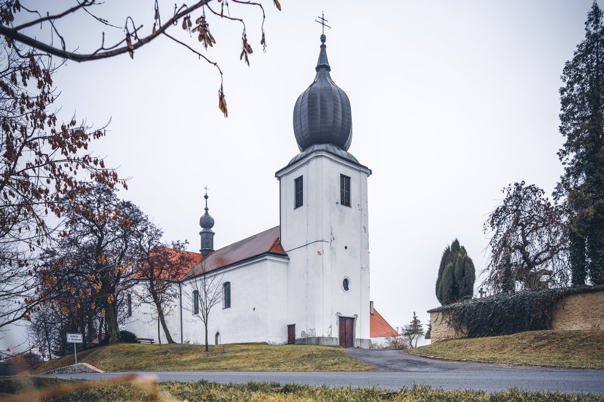 Kostel Povýšení sv. Kříže ve Starém Rožmitále