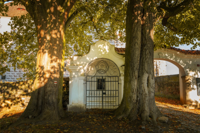 Starý Rožmitál pod Třemšínem schody ke kostelu Povýšení sv. Kříže