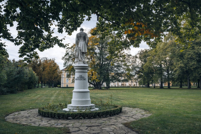 Z Hořovic do litinového kraje