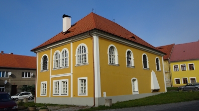 Židovské muzeum, Březnice - židovská synagoga. Muzeum je zaměřeno na unikátně zachovalý soubor židovských památek ve městě a okolí, včetně židovského ghetta. (Foto Mgr. Jaroslav Hodrment ©)